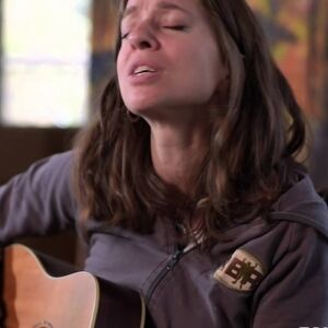 Vtg Ani Difranco hoodie. Y2k medium